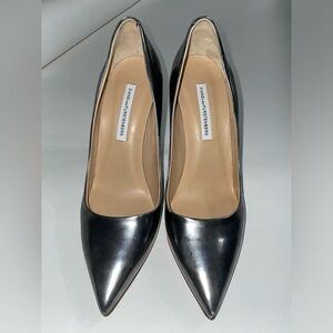 Diane Von Furstenberg Silver Metallic Pointy Pumps Size 6.5